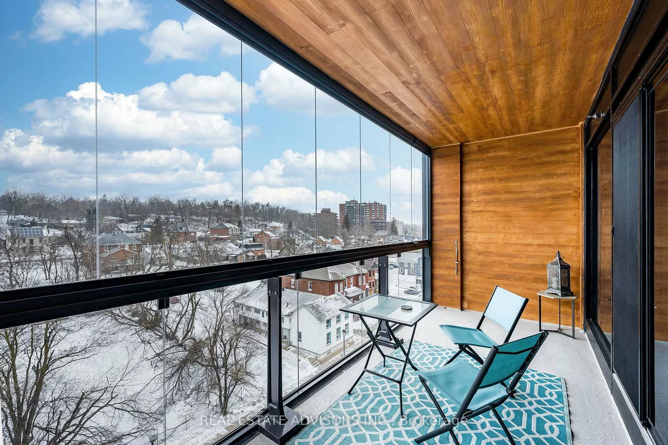 185, Dunlop, Lakeshore, Barrie