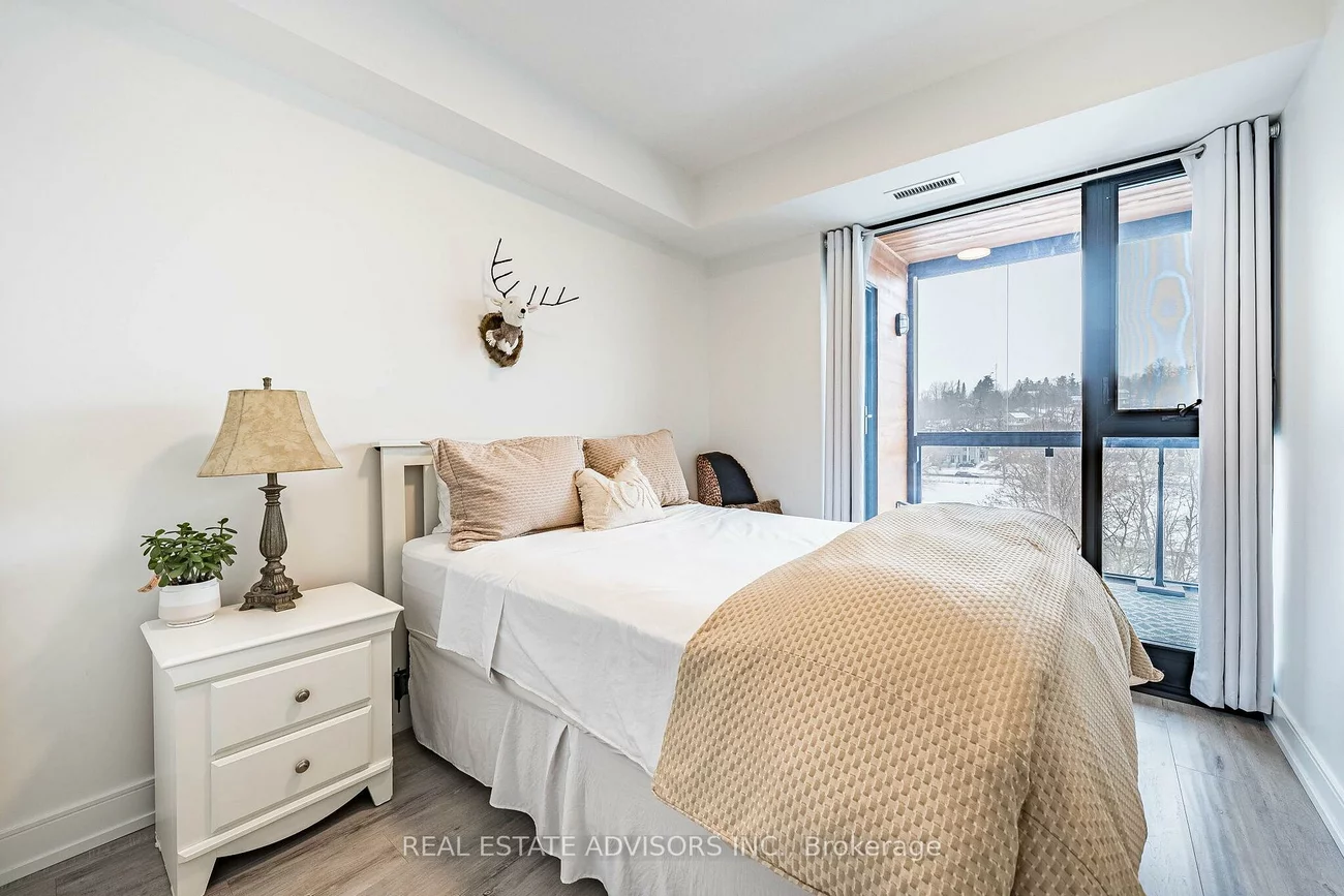 185, Dunlop, Lakeshore, Barrie