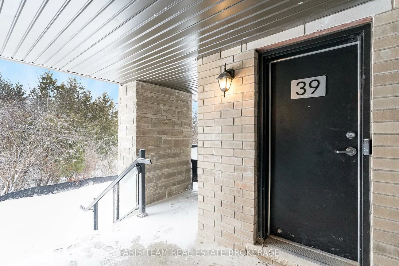 39, Appletree, Innis-Shore, Barrie