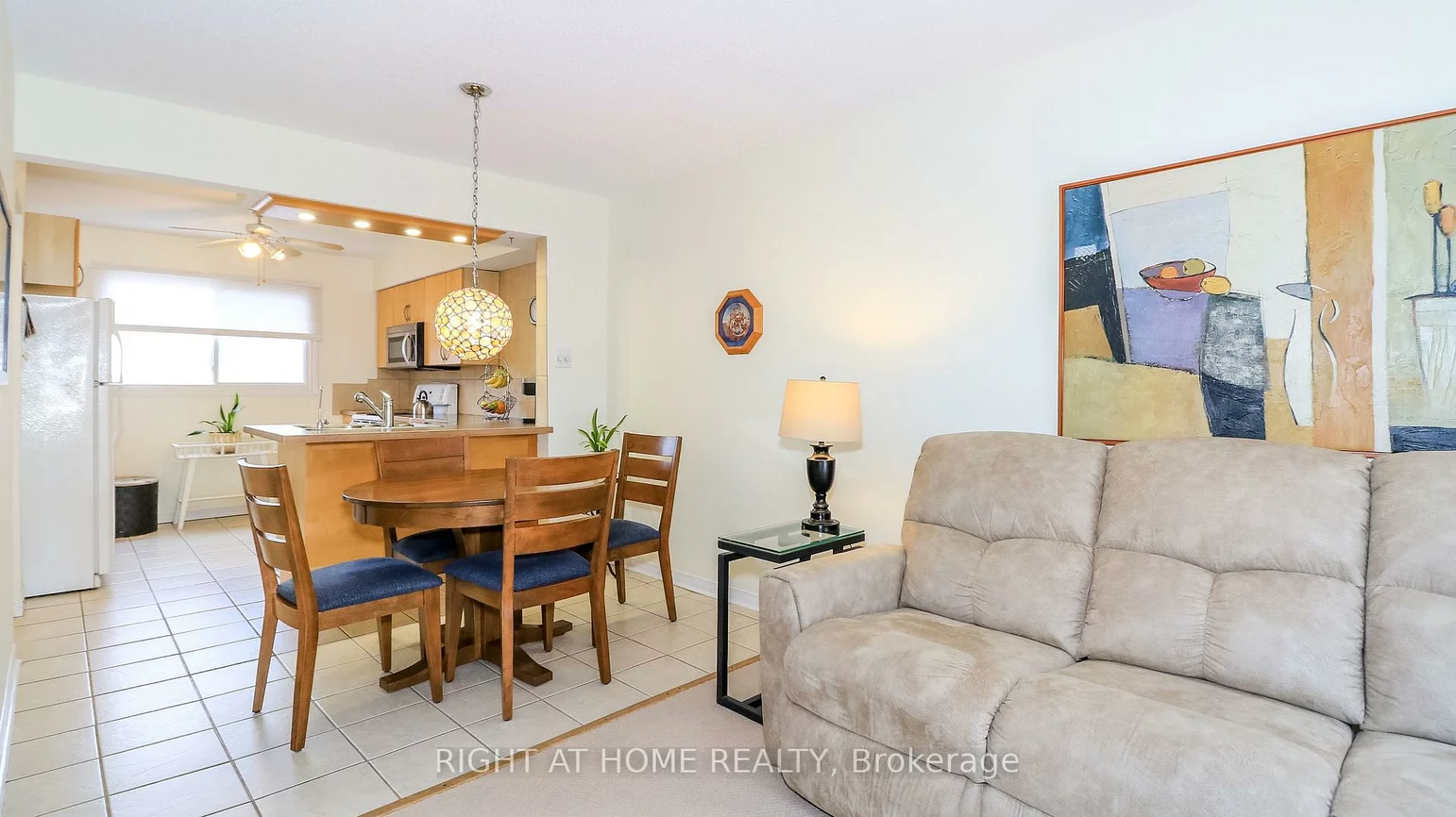 52, Adelade, Allandale, Barrie