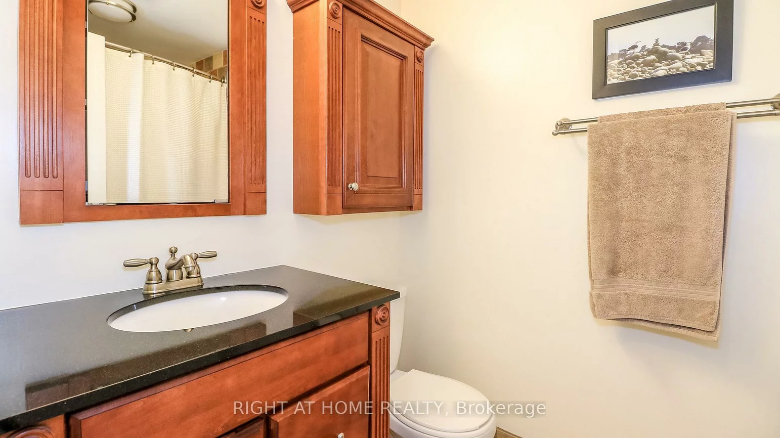 52, Adelade, Allandale, Barrie