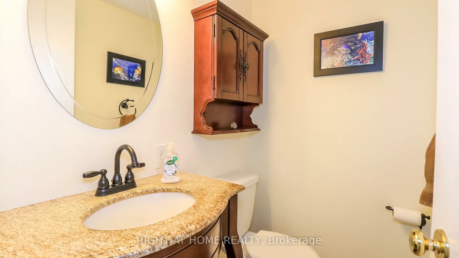 52, Adelade, Allandale, Barrie