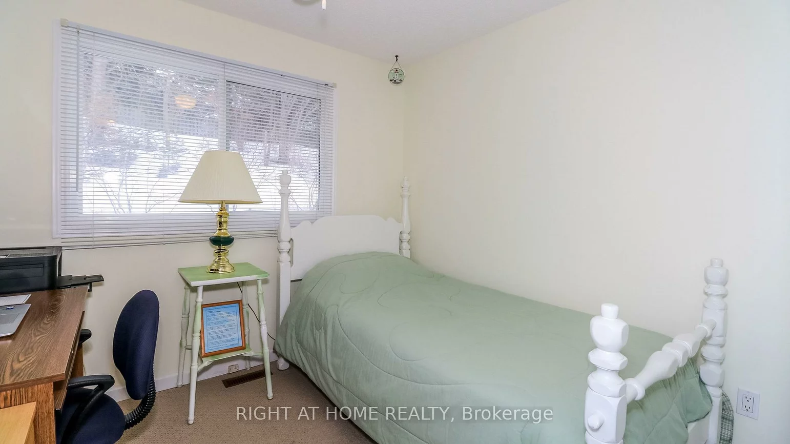 52, Adelade, Allandale, Barrie