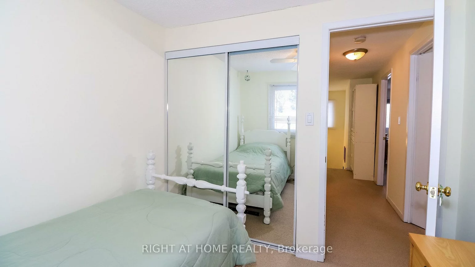 52, Adelade, Allandale, Barrie