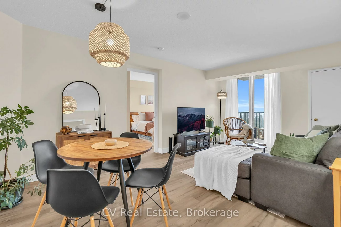 75, Ellen, City Centre, Barrie