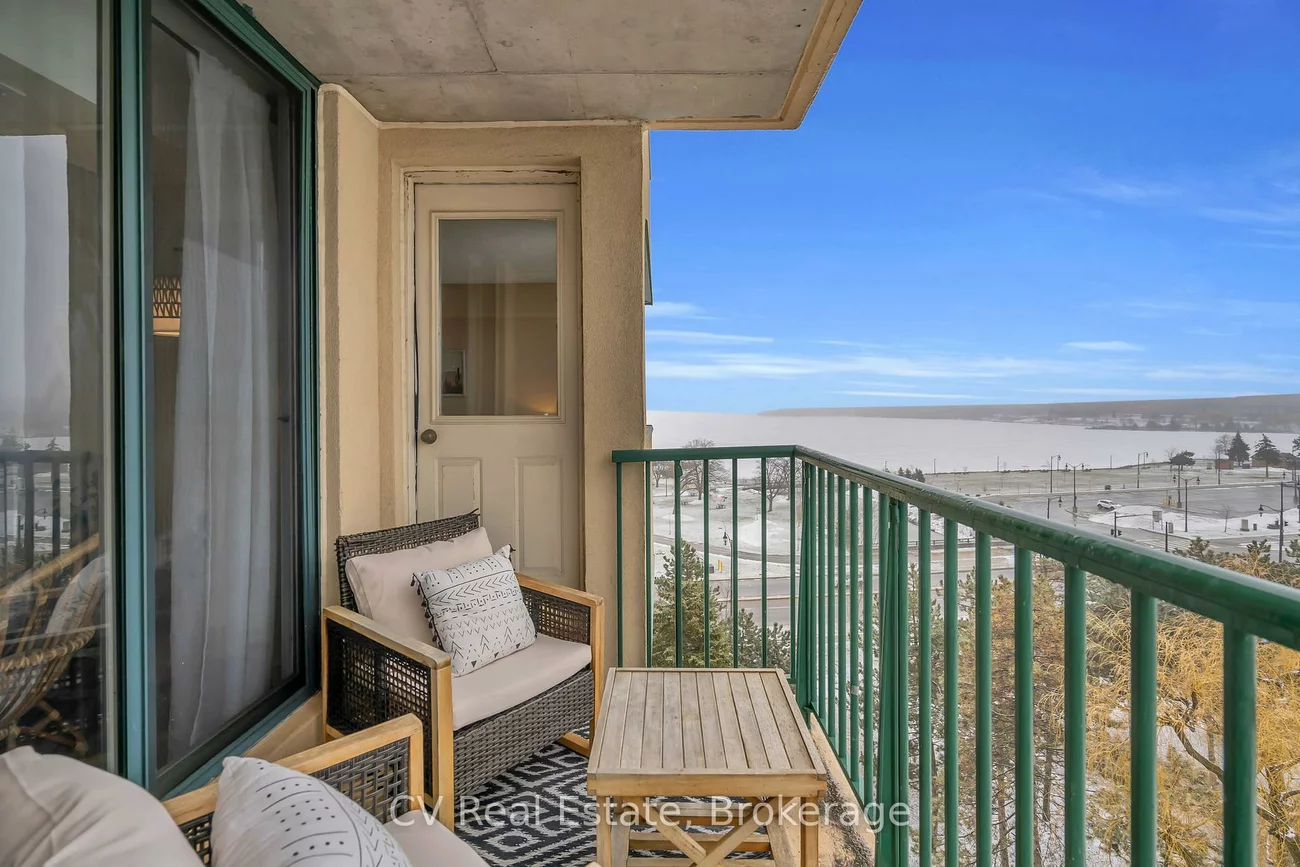 75, Ellen, City Centre, Barrie