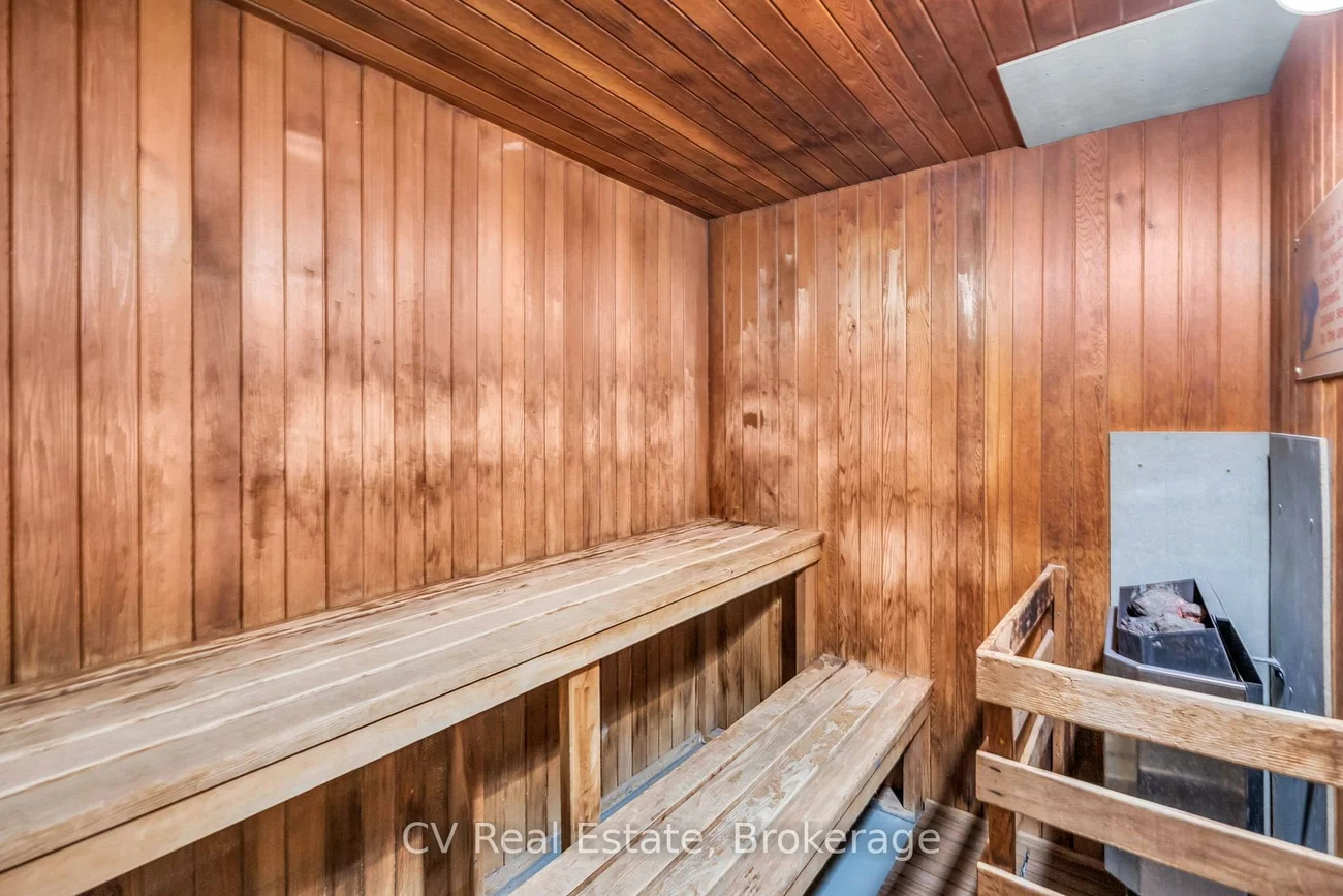 75, Ellen, City Centre, Barrie