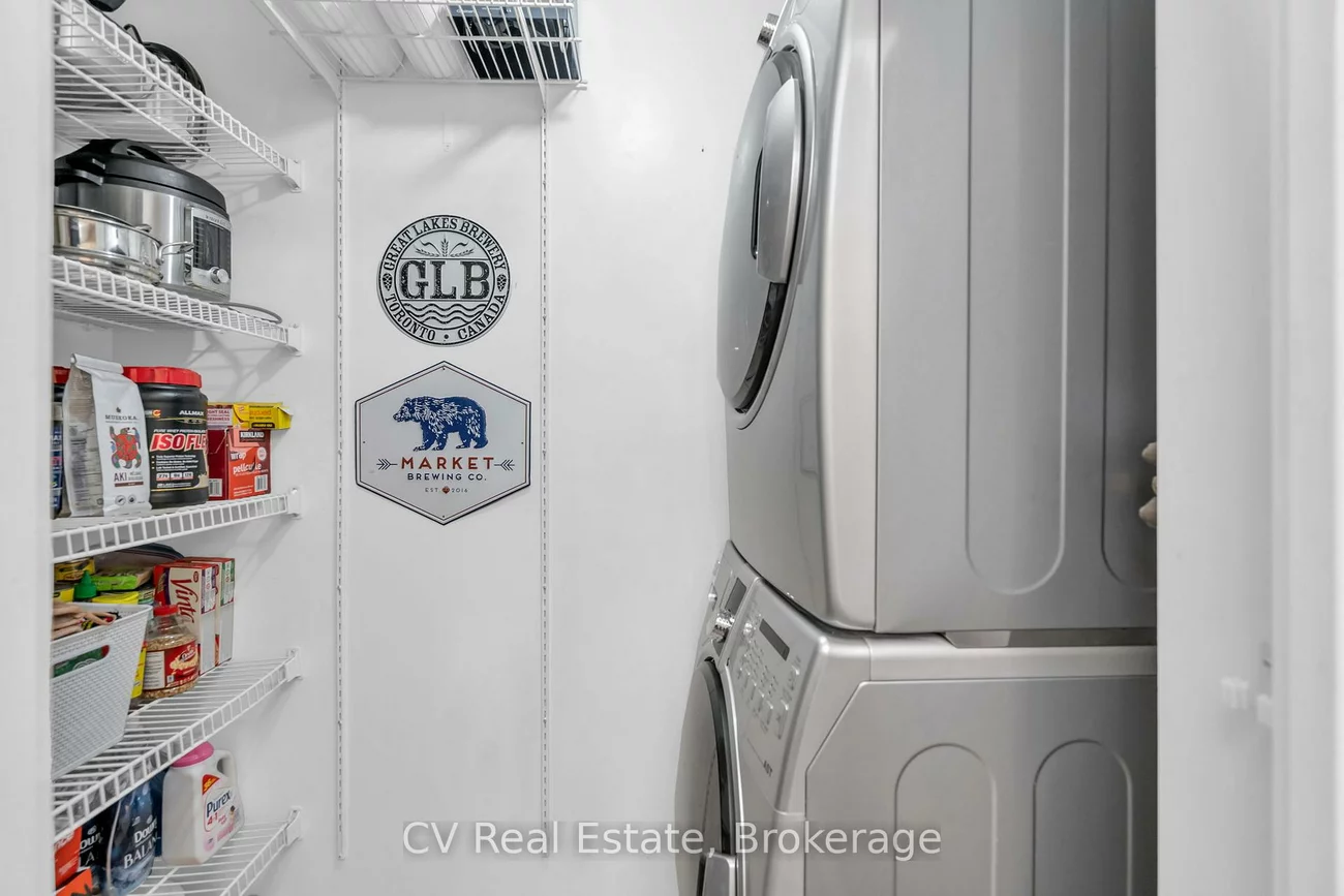 75, Ellen, City Centre, Barrie