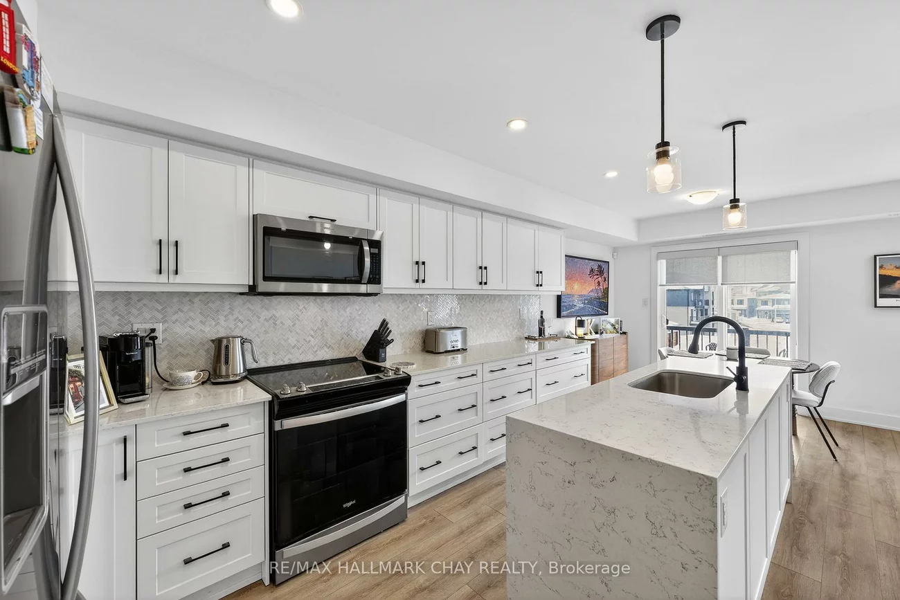 31, Pumpkin Corner, Innis-Shore, Barrie