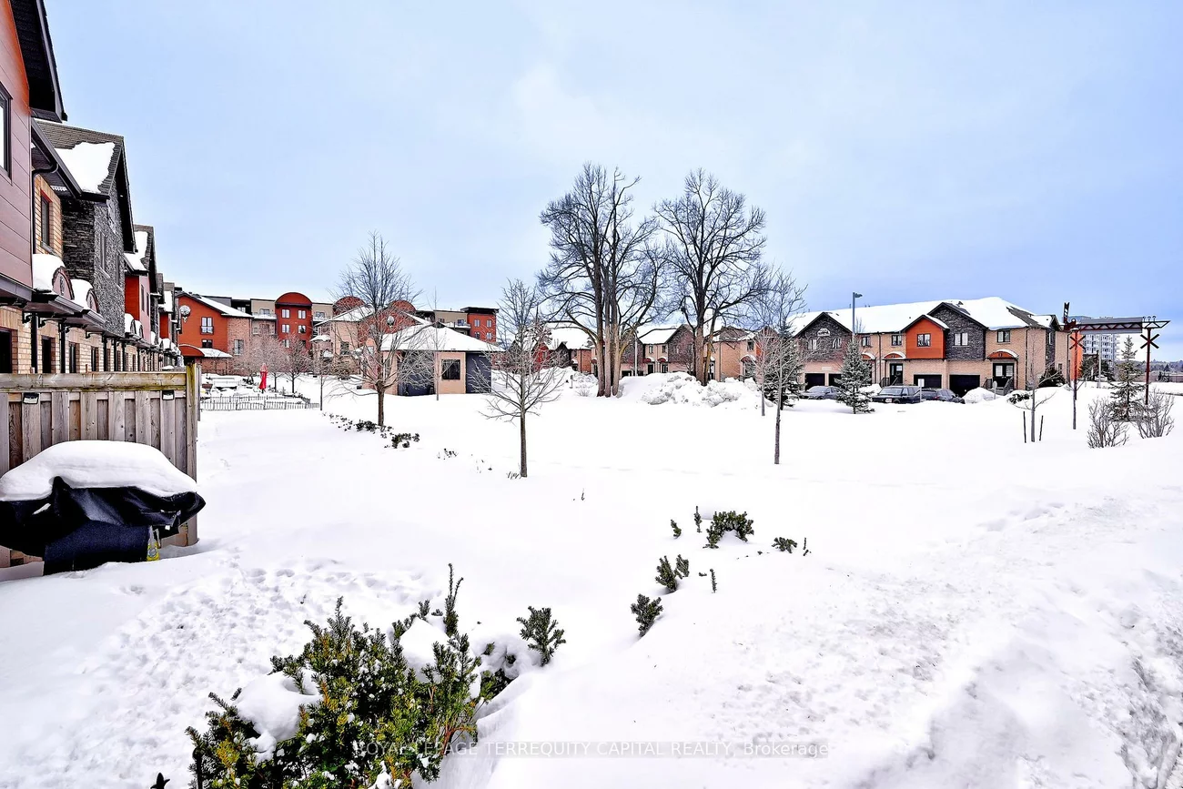 29, Madelaine, Painswick South, Barrie