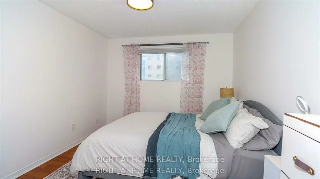 126, Bell Farm, Alliance, Barrie