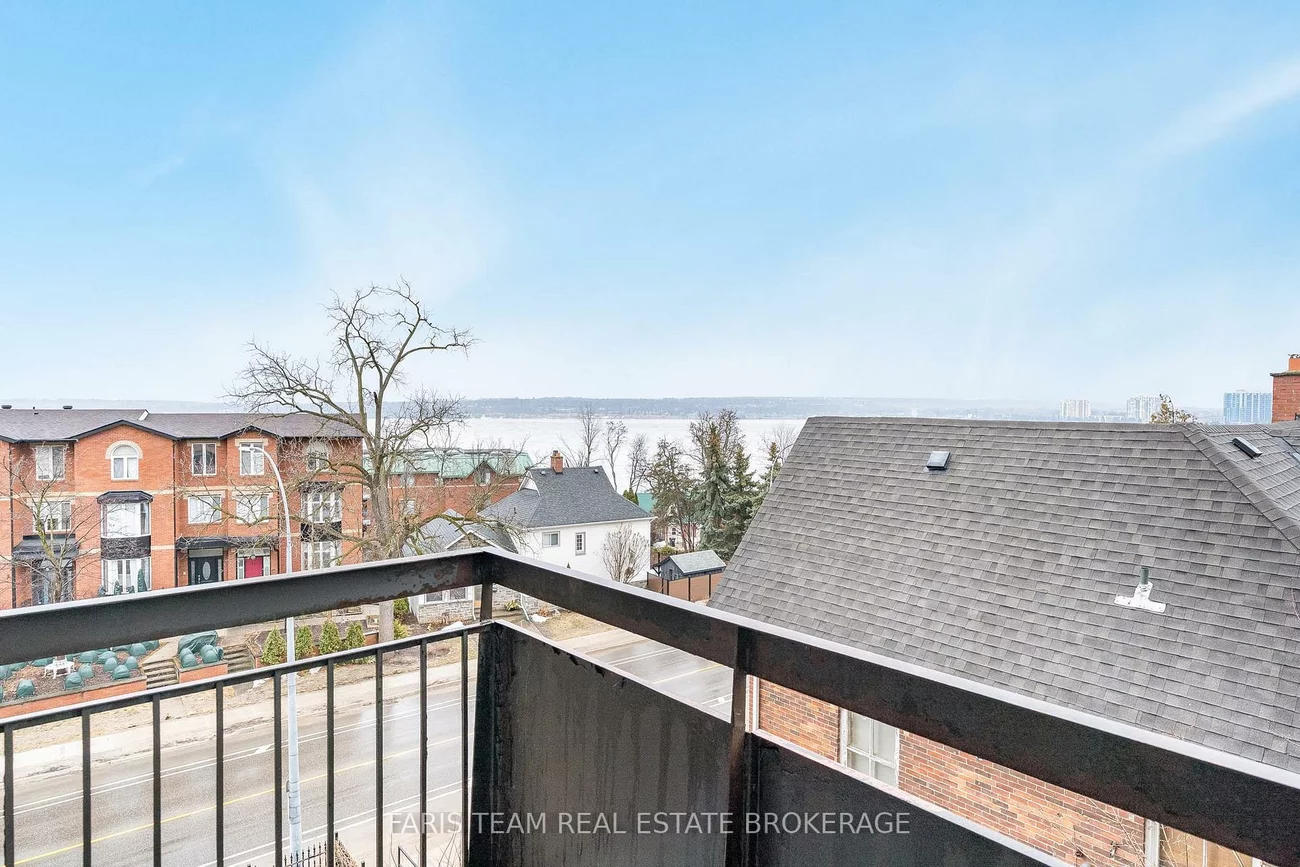2, Albert, North Shore, Barrie