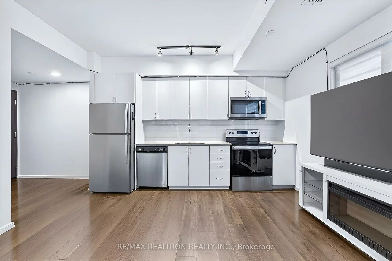 56, Lakeside, Little Lake, Barrie