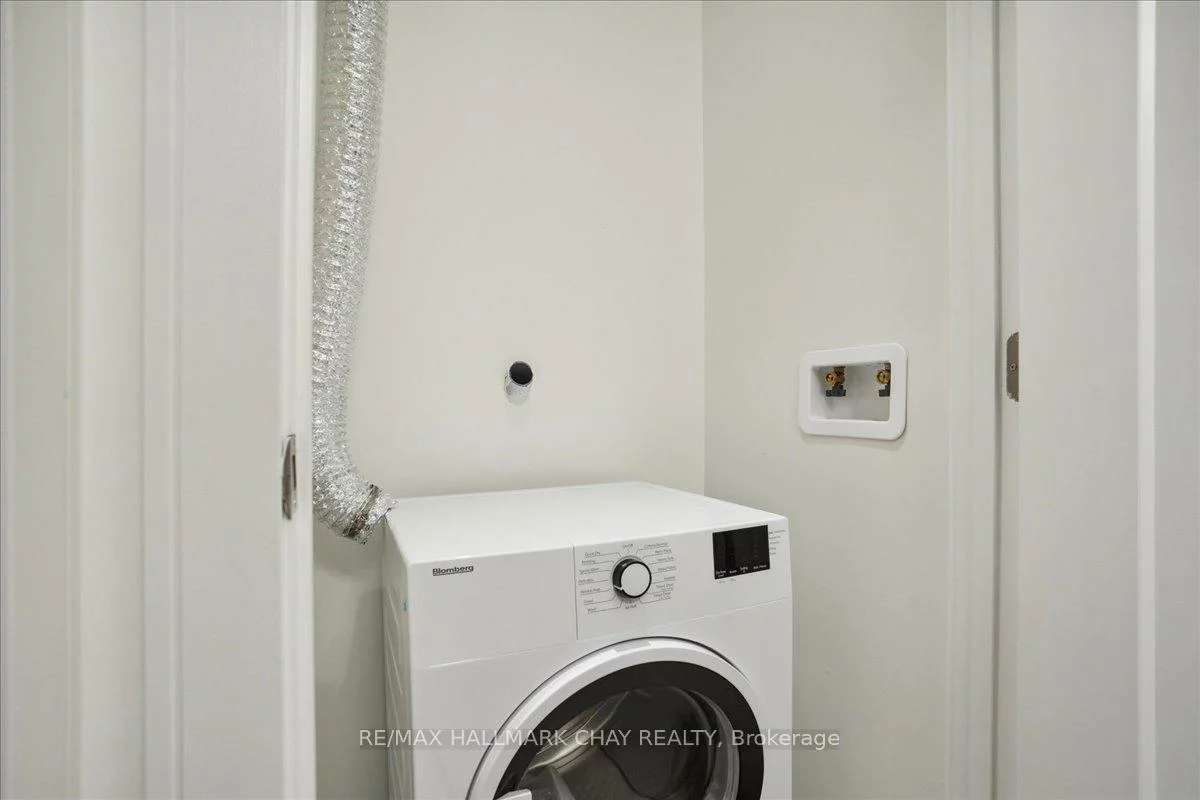 185, Dunlop, Lakeshore, Barrie