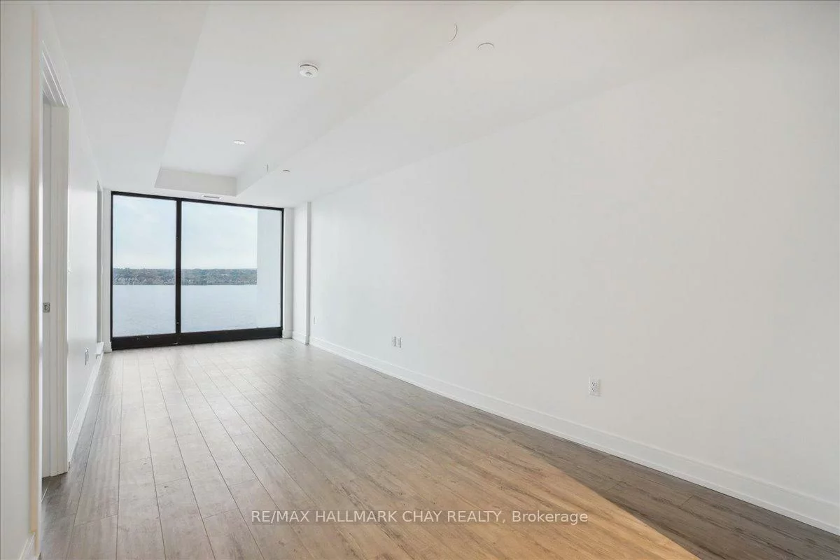 185, Dunlop, Lakeshore, Barrie