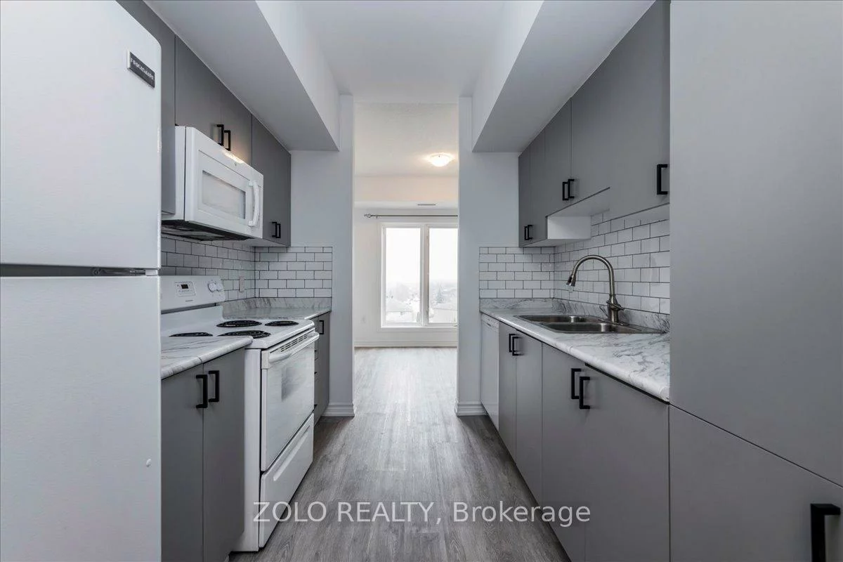 100, Dean, Painswick South, Barrie