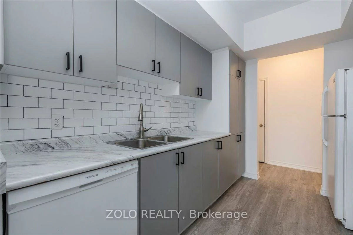 100, Dean, Painswick South, Barrie