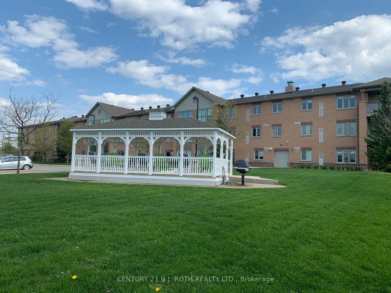 500, Mapleview, Holly, Barrie