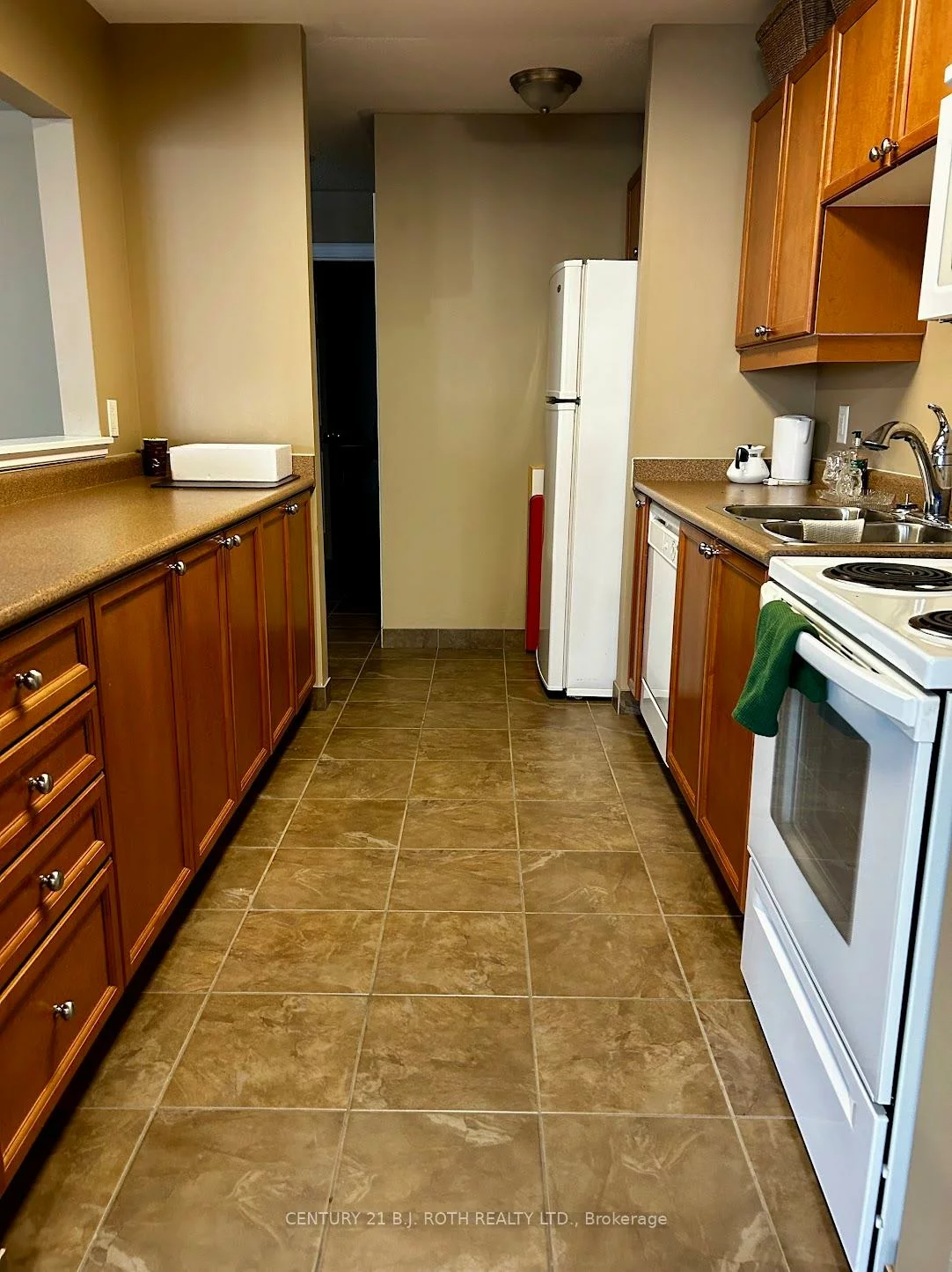 500, Mapleview, Holly, Barrie