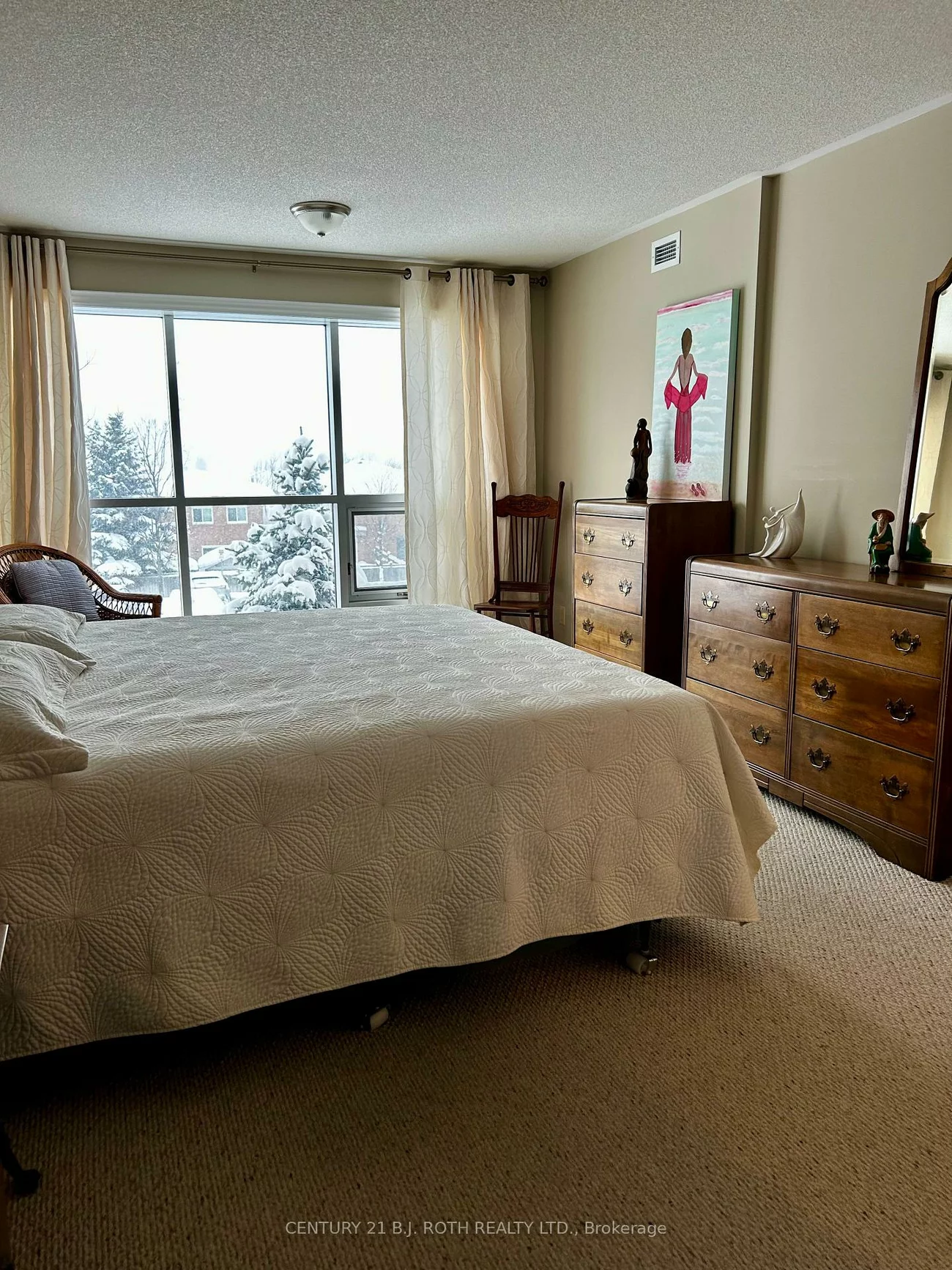 500, Mapleview, Holly, Barrie