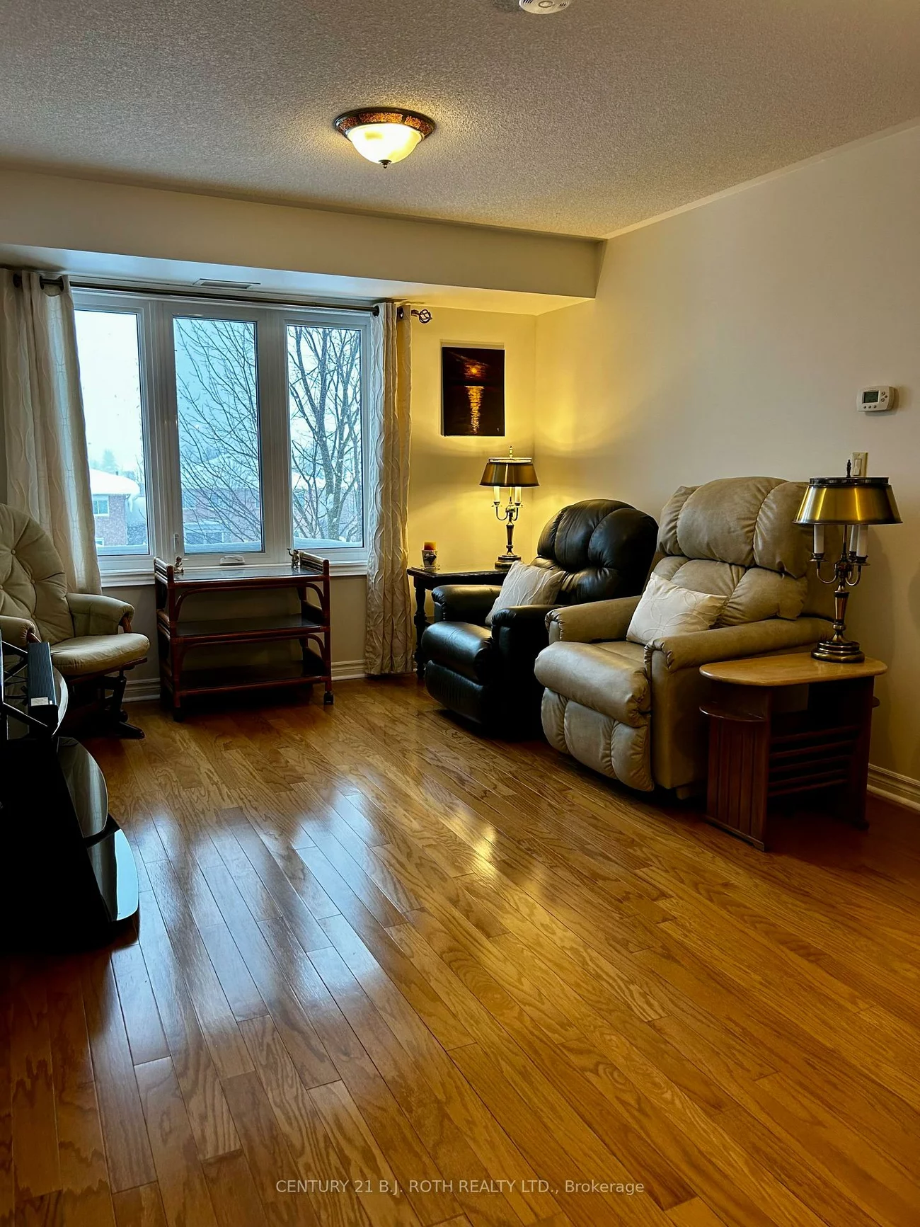 500, Mapleview, Holly, Barrie