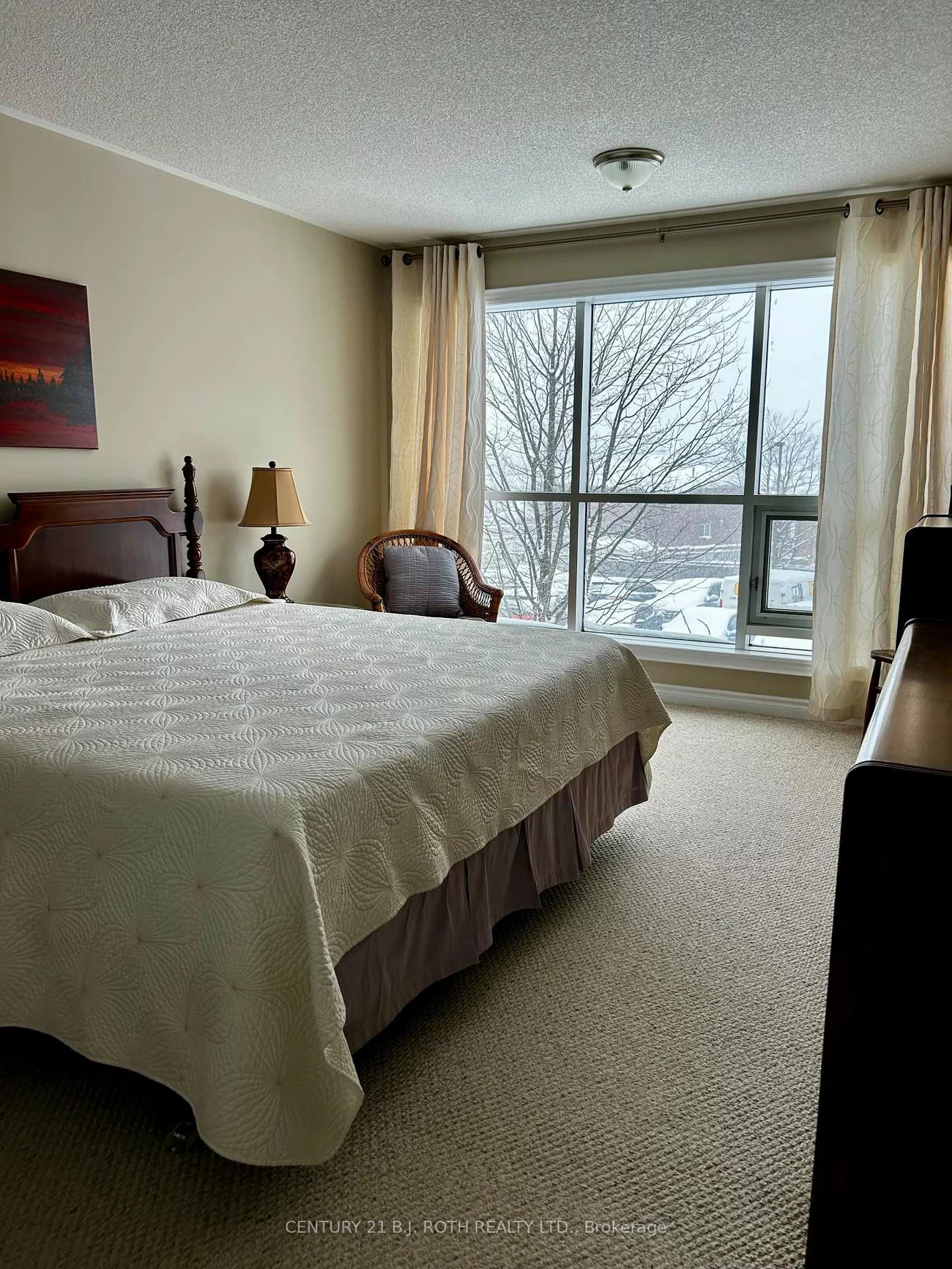 500, Mapleview, Holly, Barrie