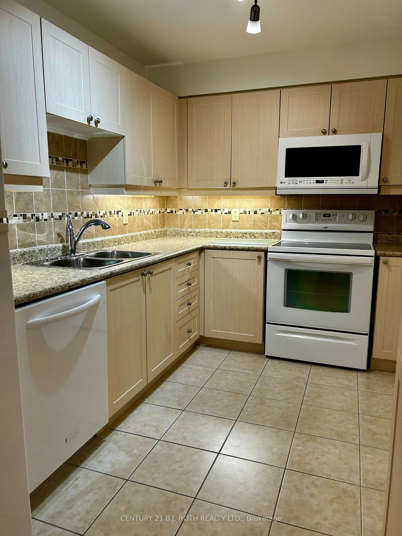 500, Mapleview, Holly, Barrie