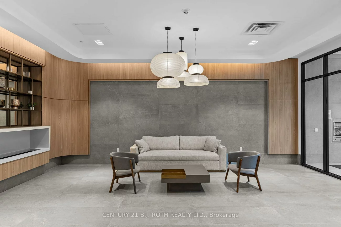 185, Dunlop, Lakeshore, Barrie