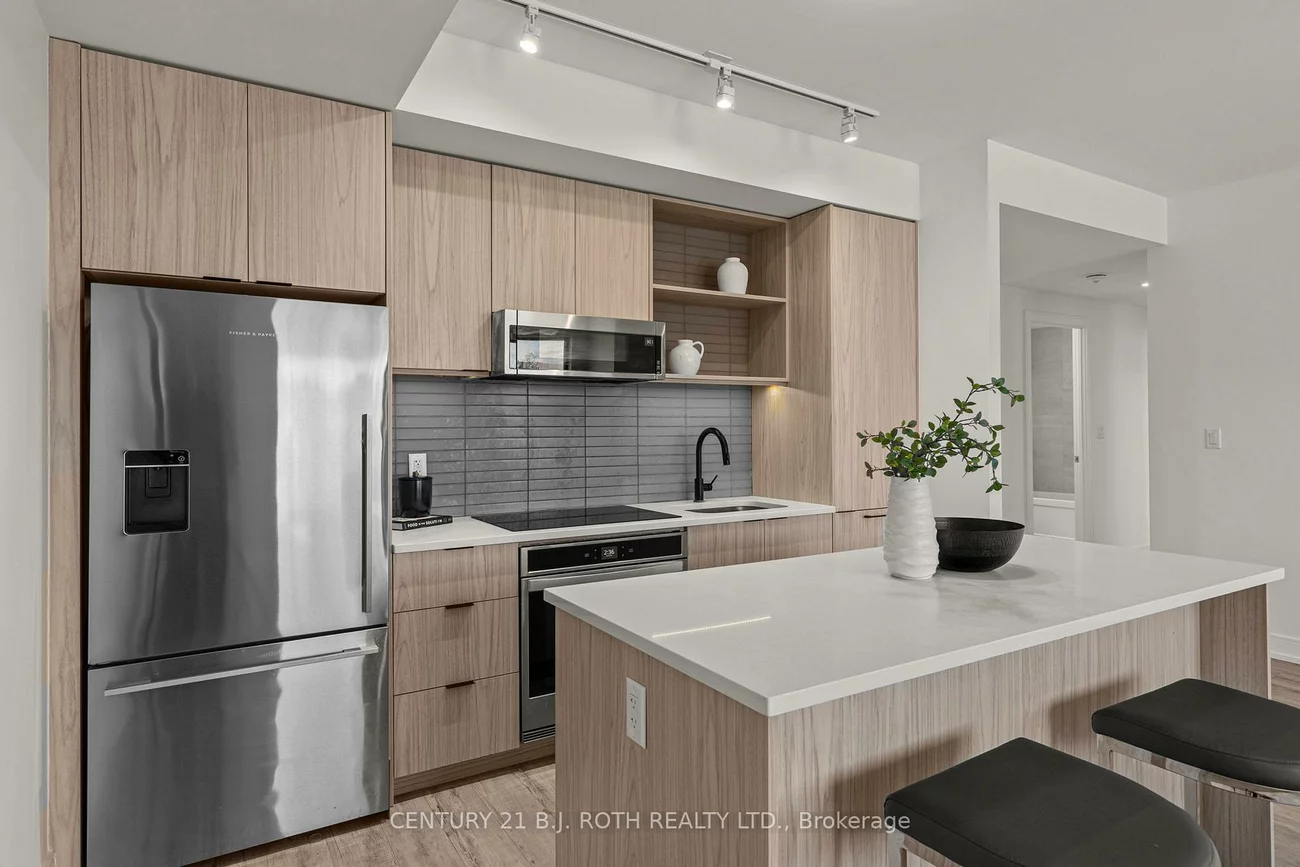 185, Dunlop, Lakeshore, Barrie