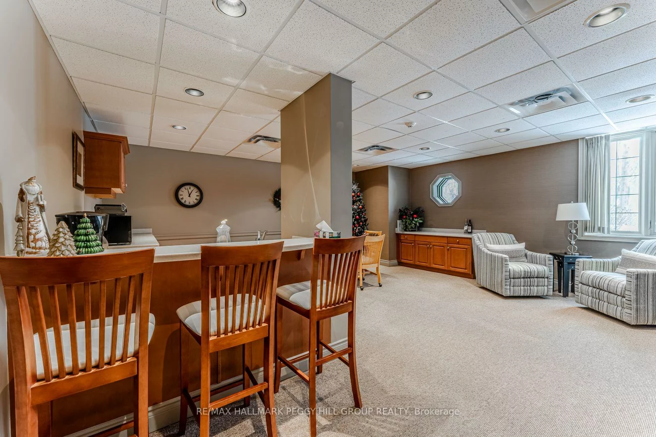 200, Collier, Codrington, Barrie