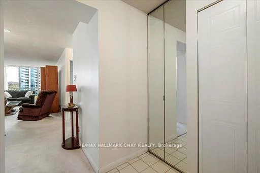 65, Ellen, City Centre, Barrie