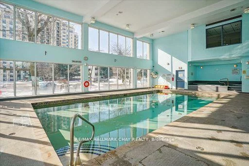 65, Ellen, City Centre, Barrie