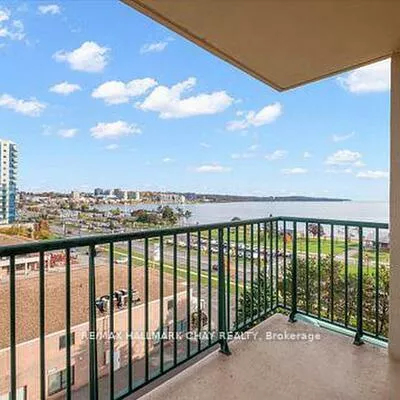 65, Ellen, City Centre, Barrie