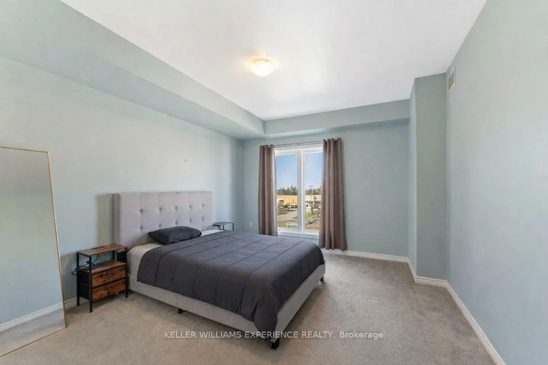 720, Yonge, Painswick South, Barrie