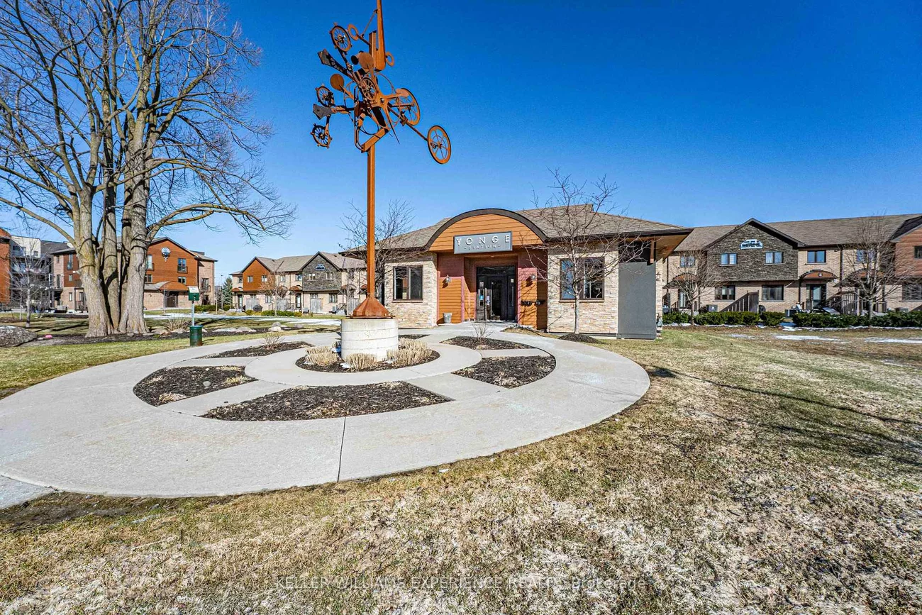 720, Yonge, Painswick South, Barrie