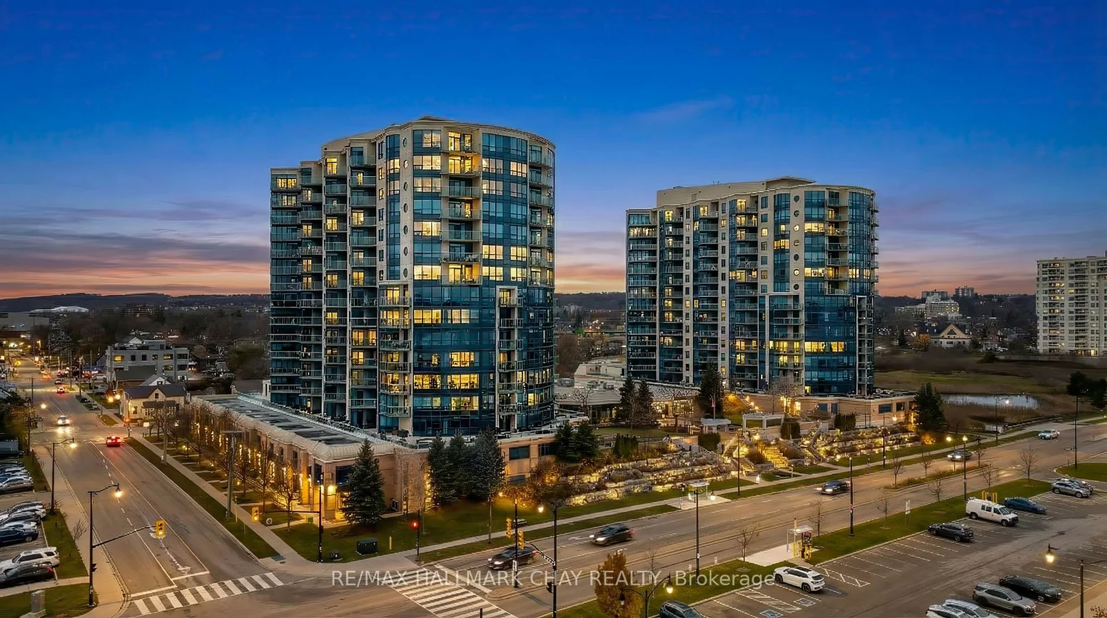 33, Ellen, City Centre, Barrie