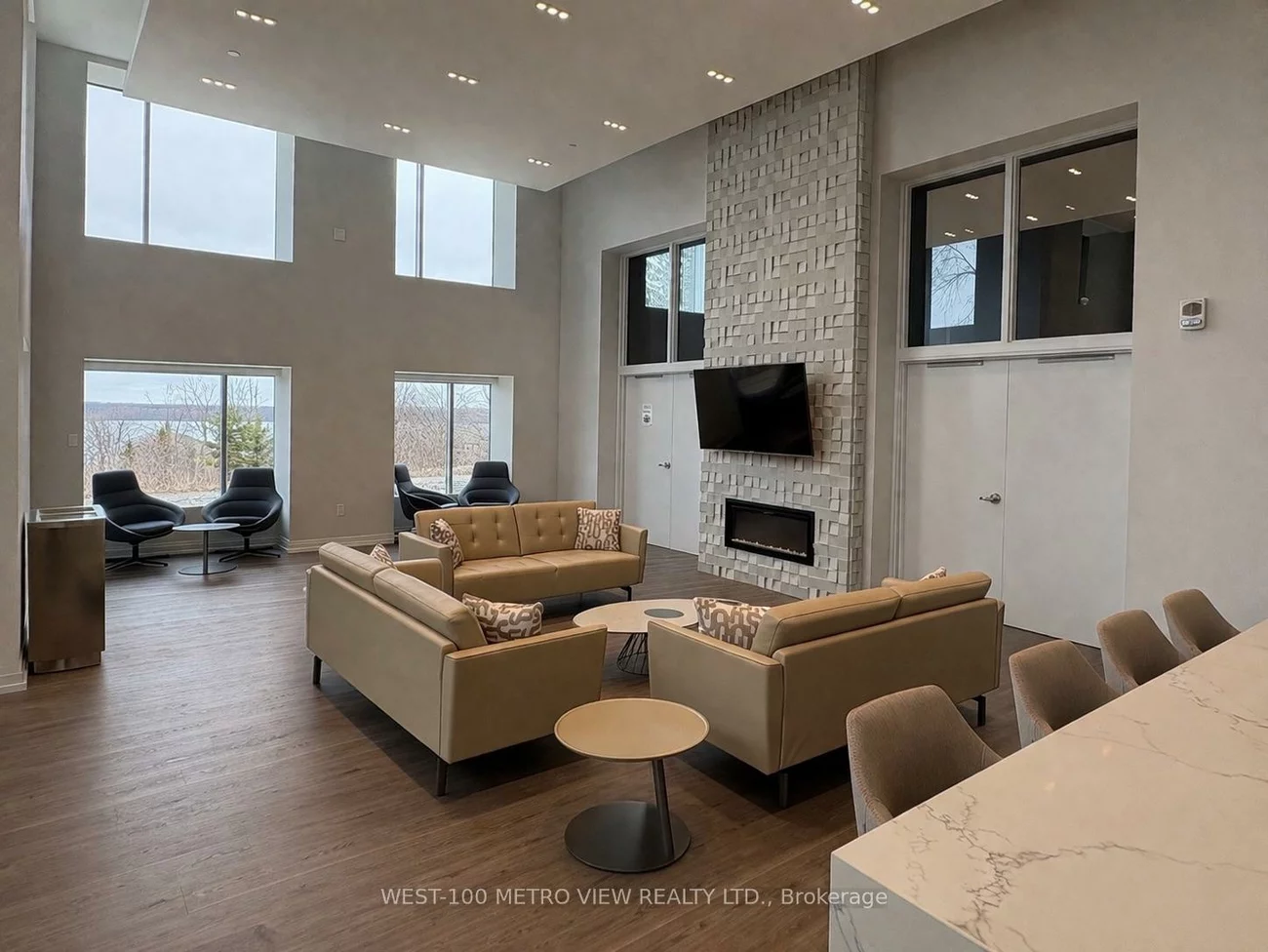 56, Lakeside, Little Lake, Barrie