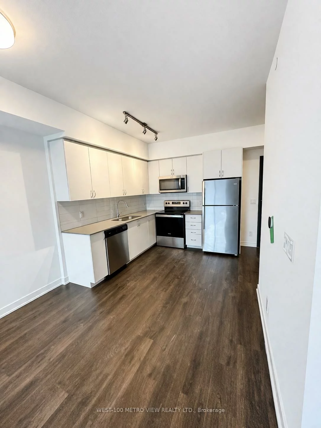 56, Lakeside, Little Lake, Barrie