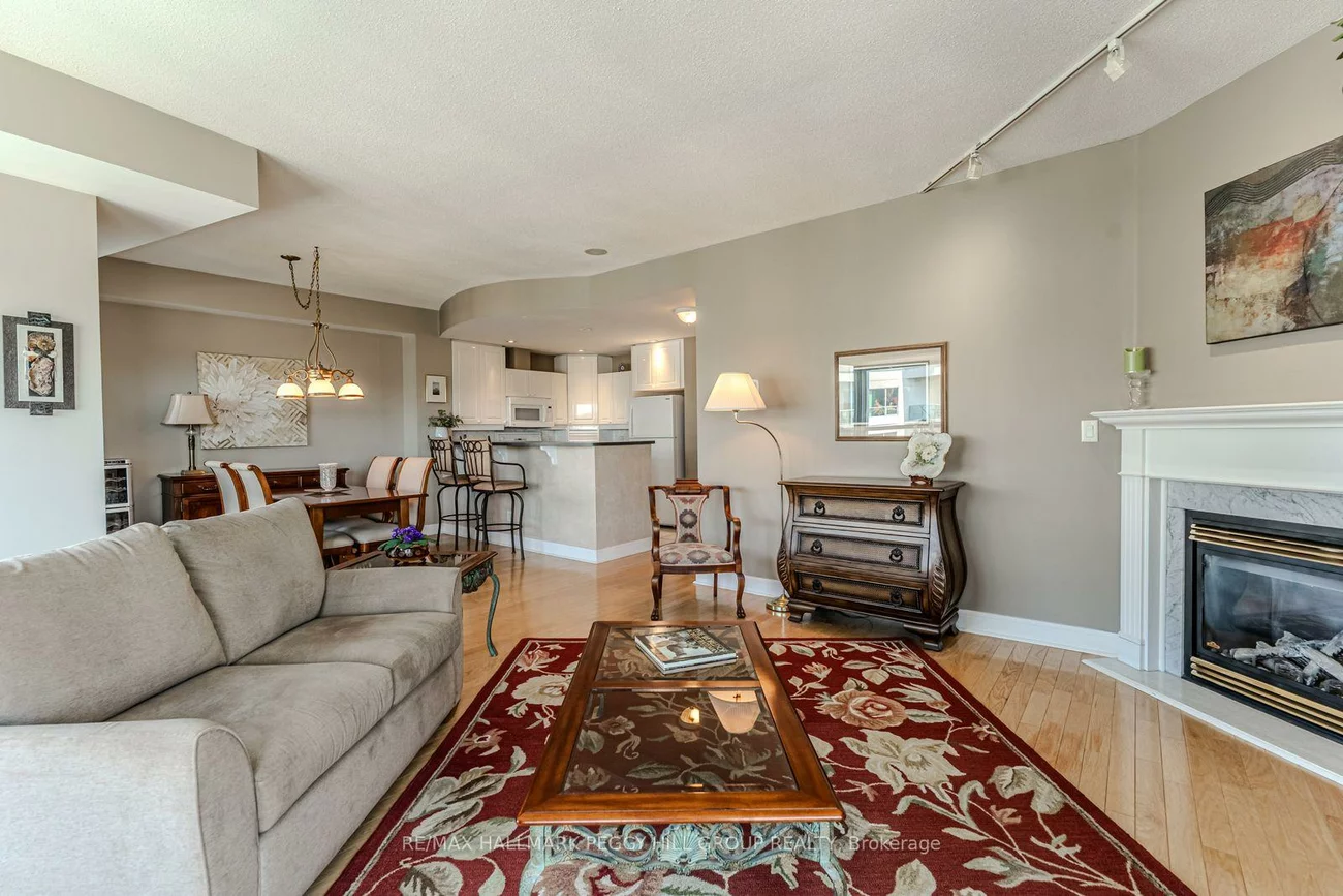 2, Toronto, City Centre, Barrie