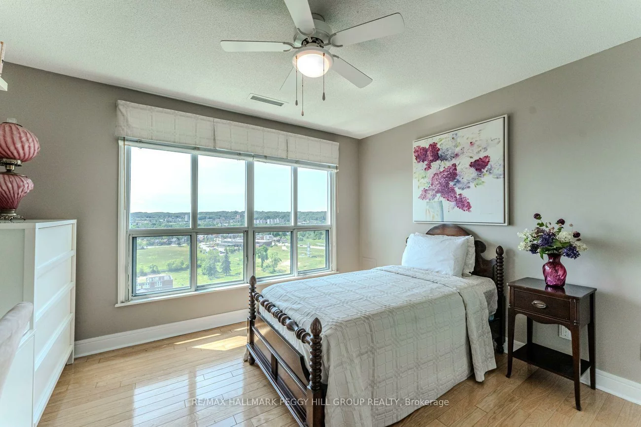 2, Toronto, City Centre, Barrie