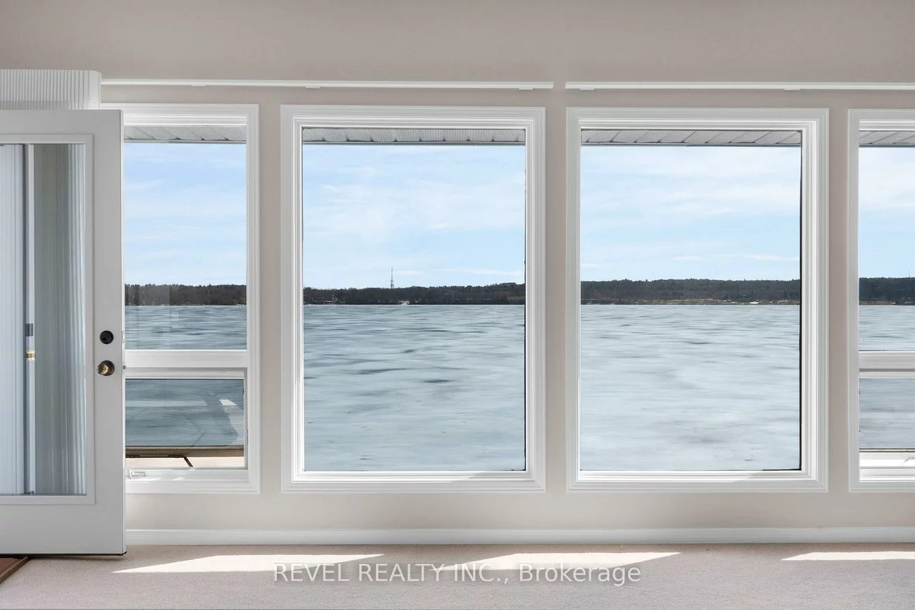 21, Kempenfelt, North Shore, Barrie