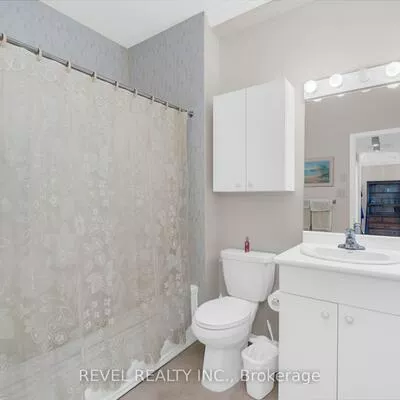 21, Kempenfelt, North Shore, Barrie