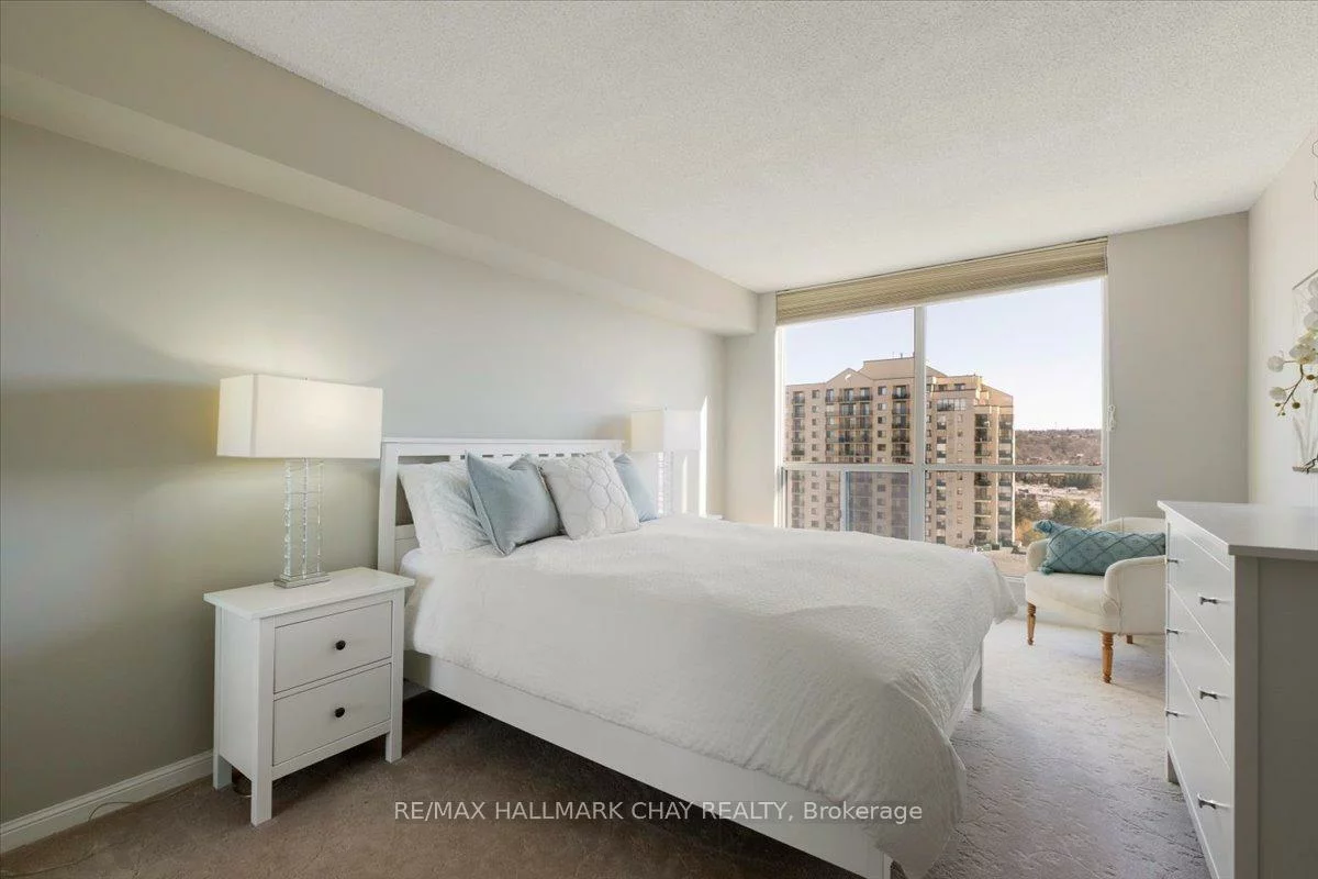 65, Ellen, Lakeshore, Barrie