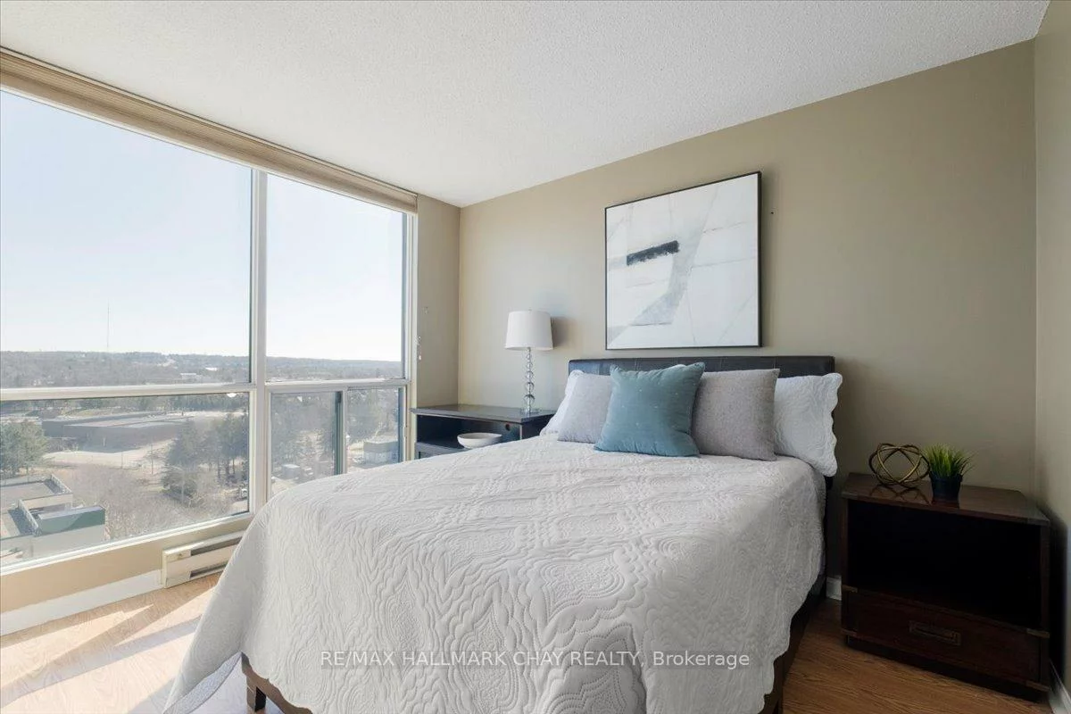 65, Ellen, Lakeshore, Barrie