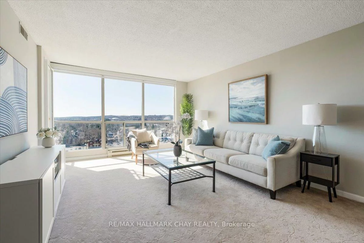 65, Ellen, Lakeshore, Barrie