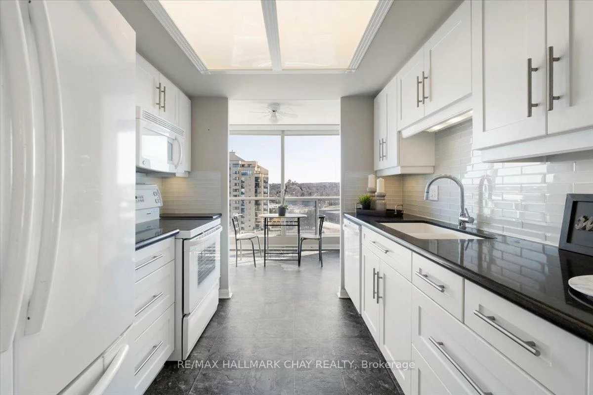 65, Ellen, Lakeshore, Barrie