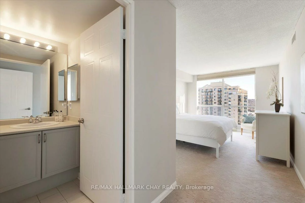 65, Ellen, Lakeshore, Barrie