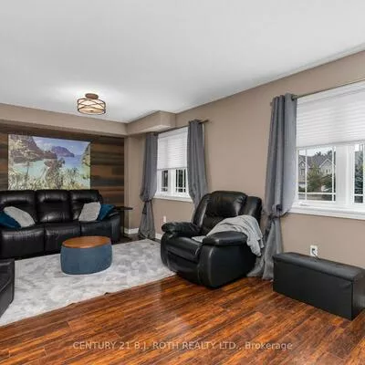 221, Harvie, Holly, Barrie
