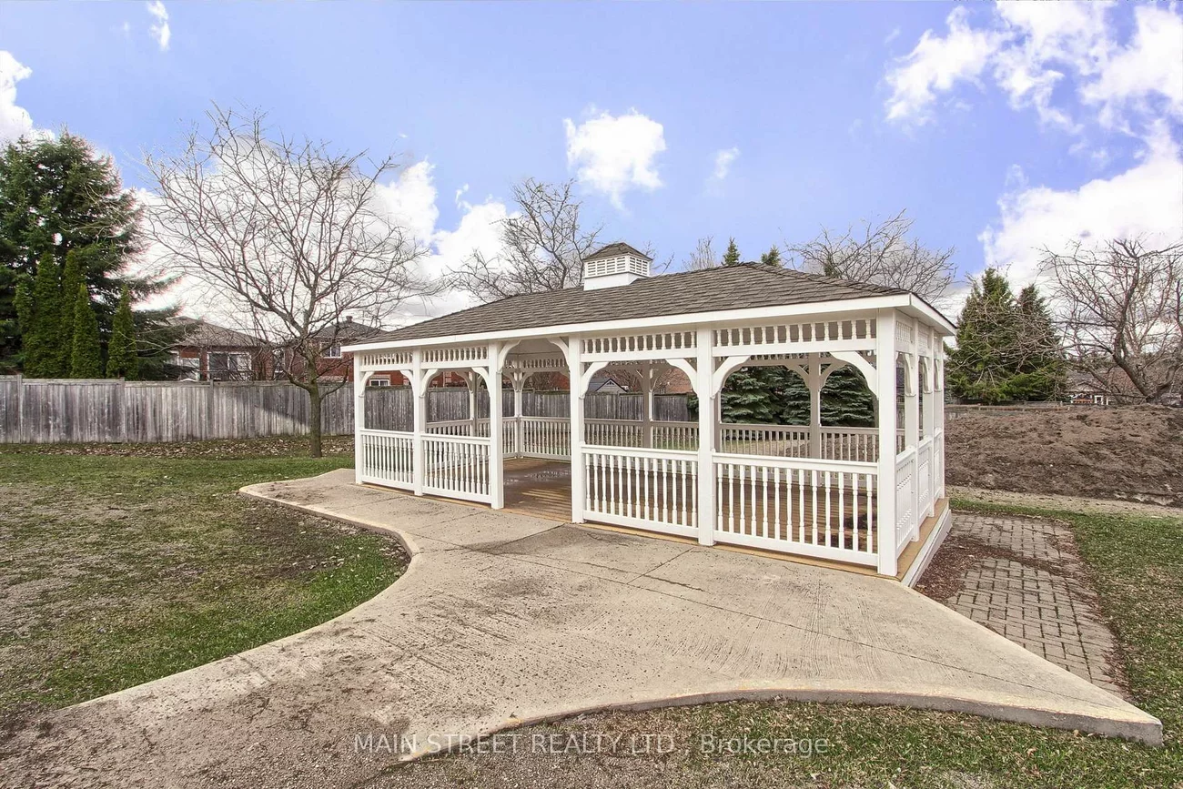 500, Mapleview, Holly, Barrie