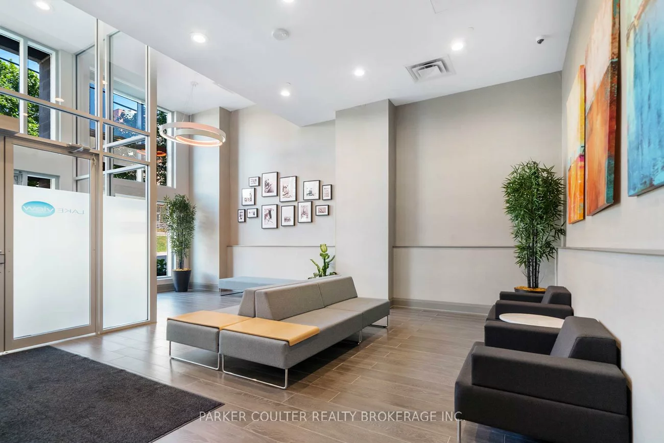 111, Worsley, City Centre, Barrie